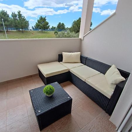 Apartman Burčul Sukosan Bagian luar foto